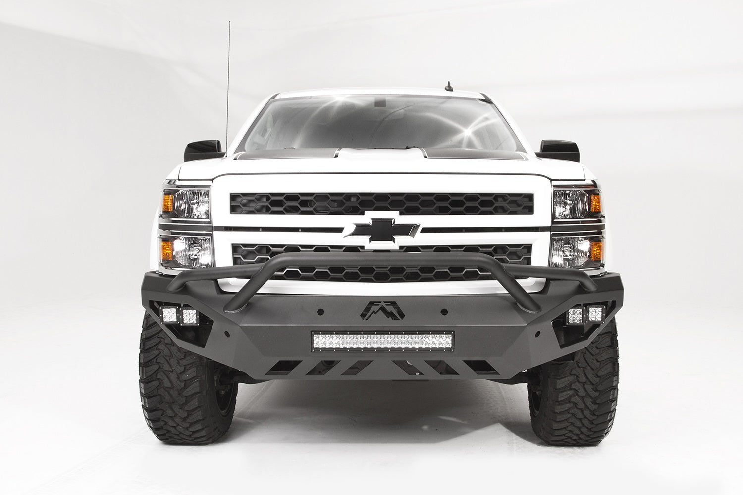 Fab Fours CS14-D3052-1 Vengeance Front Bumper Fits 14-15 Silverado 1500